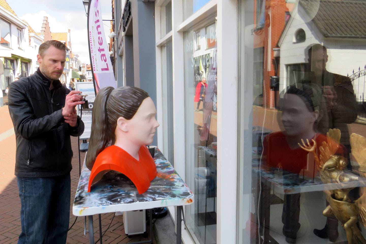 Airbrushen van een oranje leeuwin 3D print